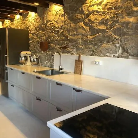 Βίλα Casa Da Encosta - Charming House W Outdoor Kitchen